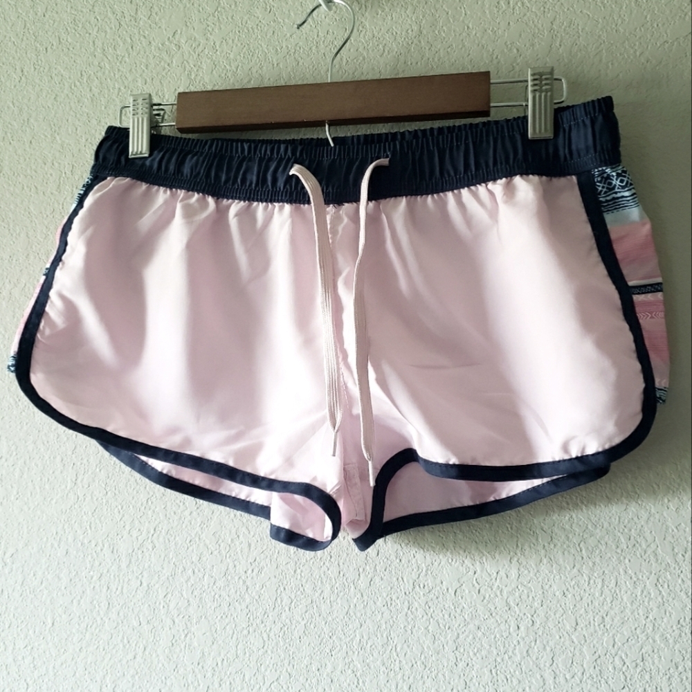 **5/$20** Cromer Resortwear light pink sport board shorts bottoms - Medium